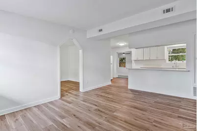 2121 Elaine Cir, Pensacola, FL 32504 - Photo 9