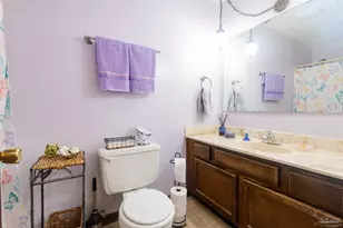 1370 Bayshore Ct, Gulf Breeze, FL 32563 - Photo 19