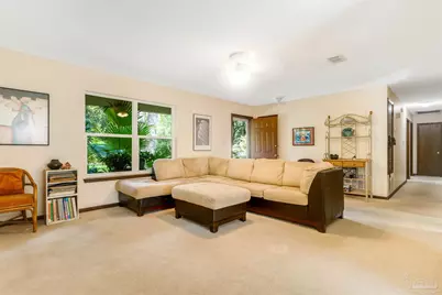 1370 Bayshore Ct, Gulf Breeze, FL 32563 - Photo 7