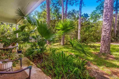 1370 Bayshore Ct, Gulf Breeze, FL 32563 - Photo 3