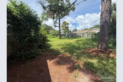 4240 Cherry Laurel Dr, Pensacola, FL 32504 - Photo 5