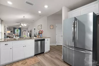 7019 Sonny Dr, Pensacola, FL 32504 - Photo 9