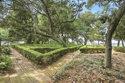 616 Bay Cliffs Rd, Gulf Breeze, FL 32561 - Photo 51