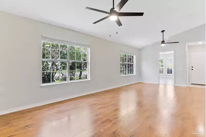 1344 Sunrunner Rd, Pensacola, FL 32504 - Photo 3