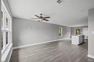 519 Bayliss Ct, Pensacola, FL 32505 - Photo 5