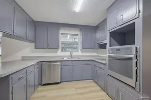 5560 Twin Creek Cir, Pace, FL 32571 - Photo 11