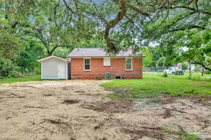 1220 N Kirk St, Pensacola, FL 32505 - Photo 17