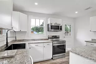 1220 N Kirk St, Pensacola, FL 32505 - Photo 7
