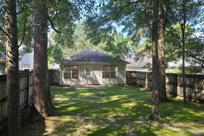 1669 Governors Dr, Pensacola, FL 32514 - Photo 3