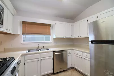 1669 Governors Dr, Pensacola, FL 32514 - Photo 13