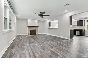 1808 N Reus St, Pensacola, FL 32501 - Photo 9