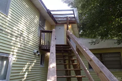 5 N Edgewood Cir #C, Pensacola, FL 32506 - Photo 3