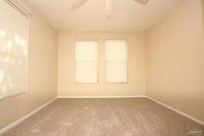 5 N Edgewood Cir #C, Pensacola, FL 32506 - Photo 9