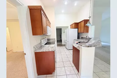 6913 Calle De Bandoledo, Navarre, FL 32566 - Photo 3