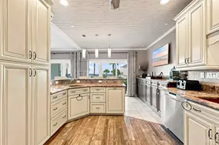 8520 Gulf Blvd, Navarre Beach, FL 32566 - Photo 25