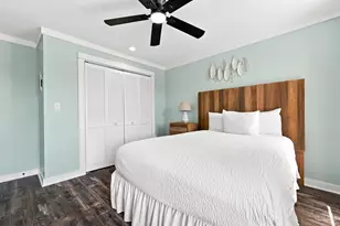 8520 Gulf Blvd, Navarre Beach, FL 32566 - Photo 35