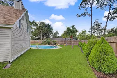 8144 El Dorado Dr, Pensacola, FL 32526 - Photo 11
