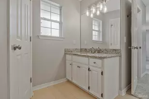 1028 Great Oaks Dr, Gulf Breeze, FL 32563 - Photo 29