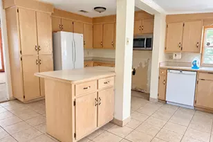 6400 White Oak Dr, Pensacola, FL 32503 - Photo 9