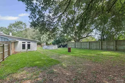 2143 Yardley Cir, Pensacola, FL 32505 - Photo 13