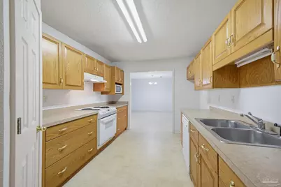 5647 Tilubo Ln, Pace, FL 32571 - Photo 9