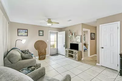 1482 S Fairfield Dr, Pensacola, FL 32507 - Photo 5