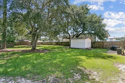 1482 S Fairfield Dr, Pensacola, FL 32507 - Photo 25