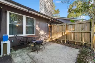 401 Bayshore Dr, Pensacola, FL 32507 - Photo 31