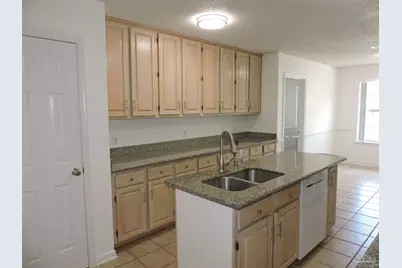 6340 Summer Lakes Ln, Pensacola, FL 32504 - Photo 7