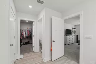 8354 Burch Ct, Pensacola, FL 32526 - Photo 15
