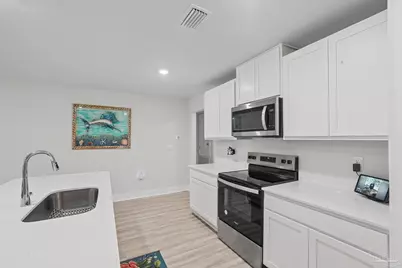 8354 Burch Ct, Pensacola, FL 32526 - Photo 19