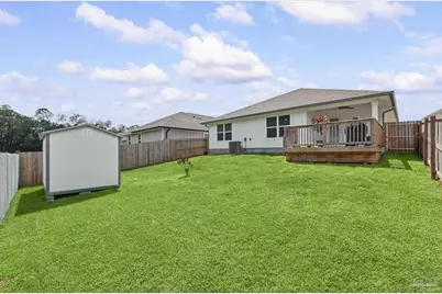 8354 Burch Ct, Pensacola, FL 32526 - Photo 5