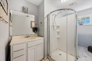 1695 Beechwood Dr, Gulf Breeze, FL 32563 - Photo 19