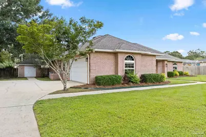 1017 Bushwood Dr, Cantonment, FL 32533 - Photo 3