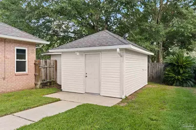 1017 Bushwood Dr, Cantonment, FL 32533 - Photo 43