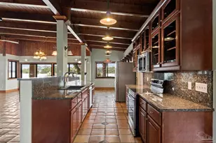 427 Vancouver St, Pensacola, FL 32507 - Photo 13