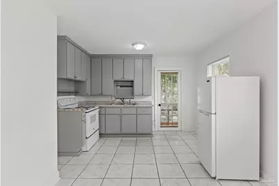 427 Vancouver St, Pensacola, FL 32507 - Photo 59