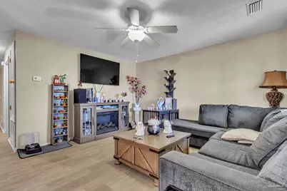8838 Mary Fleming Dr, Pensacola, FL 32507 - Photo 3