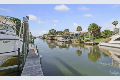 1153 Sunset Ln, Gulf Breeze, FL 32563 - Photo 37