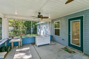 701 Boxwood Dr, Pensacola, FL 32503 - Photo 19