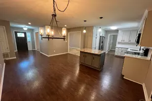 2135 Summit Blvd, Pensacola, FL 32503 - Photo 9