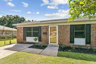 4373 Pine Villa Cir, Pace, FL 32571 - Photo 1