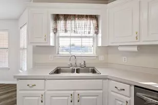 643 Downhaul Dr, Pensacola, FL 32507 - Photo 13