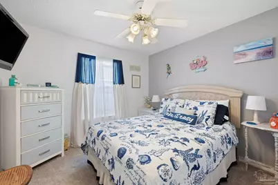 9447 Parker Pl Dr, Navarre, FL 32566 - Photo 11
