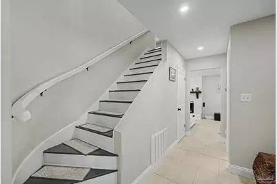 5715 Hilltop Dr, Pensacola, FL 32504 - Photo 11