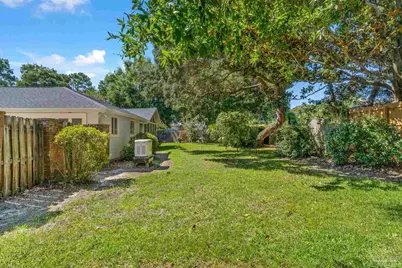 801 Bay Cliffs Rd, Gulf Breeze, FL 32561 - Photo 45
