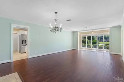 801 Bay Cliffs Rd, Gulf Breeze, FL 32561 - Photo 11