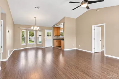 6353 Jason Dr, Milton, FL 32570 - Photo 11