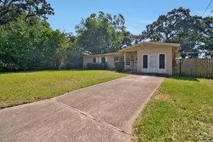 911 Springbrook Ave, Pensacola, FL 32505 - Photo 1