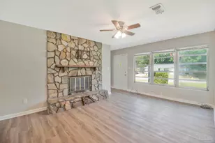 911 Springbrook Ave, Pensacola, FL 32505 - Photo 3